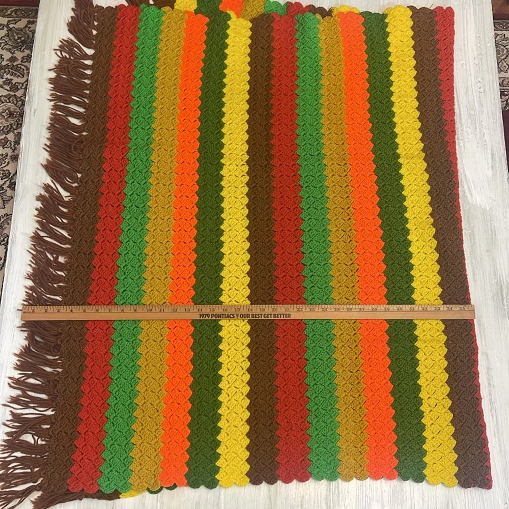 VTG 70s Colorful Chevron Knit Throw Blanket